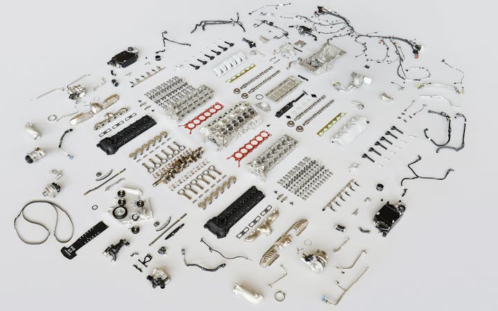 vrgastondb11engine0.jpg (1920x1200)